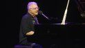 Aprovechando que se cumple medio siglo de su debut discográfico, Randy Newman repasó hoy sus once álbumes en solitario. Aprovechando que se cumple medio siglo de su debut discográfico, Randy Newman repasó hoy sus once álbumes en solitario.