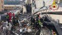 Servicios de emergencia buscan entre los escombros tras el derrumbe de un puente en Génova (Italia) hoy, 14 de agosto de 2018. Servicios de emergencia buscan entre los escombros tras el derrumbe de un puente en Génova (Italia) hoy, 14 de agosto de 2018.