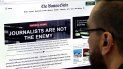 Un hombre visita el portal web de The Boston Globe en el que se lee Los periodistas no son el enemigo. Un hombre visita el portal web de The Boston Globe en el que se lee Los periodistas no son el enemigo.