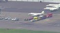 Equipos de rescate de Nueva Jersey estaban preparados para asistir al avión una vez hiciera el aterrizaje de emergencia. Equipos de rescate de Nueva Jersey estaban preparados para asistir al avión una vez hiciera el aterrizaje de emergencia.