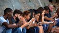 Más que satisfacción, la prueba de conexión gratis a internet desde los teléfonos móviles en Cuba dejó desesperanza e incertidumbre. Más que satisfacción, la prueba de conexión gratis a internet desde los teléfonos móviles en Cuba dejó desesperanza e incertidumbre.