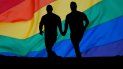 La sociedad aún ve como un gran problema que algunas personas declaren abiertamente su homosexualidad. La sociedad aún ve como un gran problema que algunas personas declaren abiertamente su homosexualidad.
