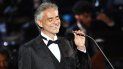 Bocelli, que estudió derecho y se quedó ciego a la edad de doce años, logró su gran éxito internacional hace más de 20 años con su canción Time to say Goodbye. Bocelli, que estudió derecho y se quedó ciego a la edad de doce años, logró su gran éxito internacional hace más de 20 años con su canción Time to say Goodbye.