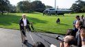 El presidente Donald Trump habla a los medios frente al Marine One, el helicóptero presidencial, en Washington DC. El presidente Donald Trump habla a los medios frente al Marine One, el helicóptero presidencial, en Washington DC.