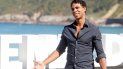 El bailarín cubano Carlos Acosta presenta en el Festival de San Sebastián la película Yuli, basada en su su libro No mires atrás y dirigida por la española Iciar Bollaín. El bailarín cubano Carlos Acosta presenta en el Festival de San Sebastián la película Yuli, basada en su su libro No mires atrás y dirigida por la española Iciar Bollaín.