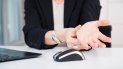 Si el reuma te afecta las articulaciones de las manos, cambiar de teclado y de mouse puede generarte un gran alivio. Si el reuma te afecta las articulaciones de las manos, cambiar de teclado y de mouse puede generarte un gran alivio.