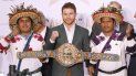 En 2017 y en 2018 el organismo decidió entregar en las fechas del 5 de mayo y del 16 de septiembre, los fines de semana más atractivos para el boxeo en Las Vegas, cinturones con motivos de las culturas huichol y chiapaneca de México y ambos los ganó Álvarez. En 2017 y en 2018 el organismo decidió entregar en las fechas del 5 de mayo y del 16 de septiembre, los fines de semana más atractivos para el boxeo en Las Vegas, cinturones con motivos de las culturas huichol y chiapaneca de México y ambos los ganó Álvarez.