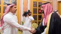 El príncipe heredero de Arabia Saudí, Mohamed bin Salman, recibe a Salah bin Jamal Khashoggi, uno de los hijos del periodista saudí Jamal Khashoggi. El príncipe heredero de Arabia Saudí, Mohamed bin Salman, recibe a Salah bin Jamal Khashoggi, uno de los hijos del periodista saudí Jamal Khashoggi.