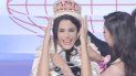 Momento en que Velasco es coronada. Momento en que Velasco es coronada.