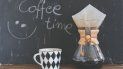 El consumo de café parece tener cierta correlación con un menor riesgo de desarrollar Alzheimer y Parkinson, explica el doctor Donald Weaver. El consumo de café parece tener cierta correlación con un menor riesgo de desarrollar Alzheimer y Parkinson, explica el doctor Donald Weaver.
