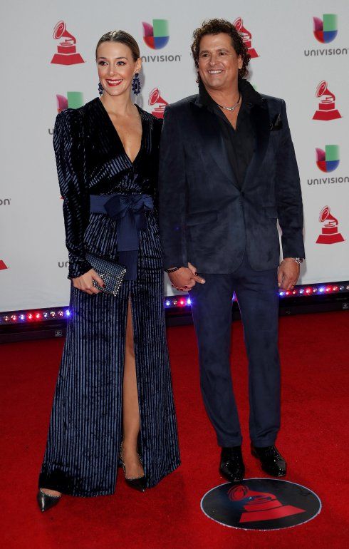 Carlos Vives y su esposa, Claudia Elena V&aacute;squez.