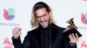 Maluma se emociona con su Latin Grammy al mejor álbum vocal pop contemporáneo por F.A.M.E. Maluma se emociona con su Latin Grammy al mejor álbum vocal pop contemporáneo por F.A.M.E.
