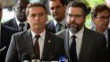 El presidente electo de Brasil, Jair Bolsonaro (c), anuncia al diplomático Ernesto Fraga Araújo (d) como ministro de Relaciones Exteriores de su próximo Gobierno. El presidente electo de Brasil, Jair Bolsonaro (c), anuncia al diplomático Ernesto Fraga Araújo (d) como ministro de Relaciones Exteriores de su próximo Gobierno.