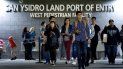 El puerto de entrada de San Ysidro, situado en la zona sur de San Diego, ha sido reforzado en las últimas semanas con concertinas y con la remodelación de la valla fronteriza ya existente El puerto de entrada de San Ysidro, situado en la zona sur de San Diego, ha sido reforzado en las últimas semanas con concertinas y con la remodelación de la valla fronteriza ya existente