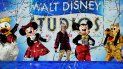En la Marne-la-Valléée, a las afueras de París, los fans de Mickey lo pudieron ver hasta en ocho espectáculos diferentes, tres de ellos inéditos en este parque temático, el único de Disney en Europa. En la Marne-la-Valléée, a las afueras de París, los fans de Mickey lo pudieron ver hasta en ocho espectáculos diferentes, tres de ellos inéditos en este parque temático, el único de Disney en Europa.