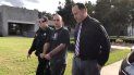 El acusado fue arrestado tras su confesión. El acusado fue arrestado tras su confesión.