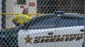 Un agente de la Oficina del Sheriff del condado de Broward es visto el día de la masacre en la escuela Marjory Stoneman Douglas, en Parkland. Un agente de la Oficina del Sheriff del condado de Broward es visto el día de la masacre en la escuela Marjory Stoneman Douglas, en Parkland.
