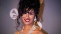 La historia inspirada en la vida de la estrella que logró vender más de 65 millones de discos en el mundo antes de ser asesinada por su entonces mánager, Yolanda Saldivar, llegará a las pantallas por segunda vez. La historia inspirada en la vida de la estrella que logró vender más de 65 millones de discos en el mundo antes de ser asesinada por su entonces mánager, Yolanda Saldivar, llegará a las pantallas por segunda vez.