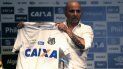 El entrenador de 58 años, que firmó un contrato por dos temporadas con el Santos. El entrenador de 58 años, que firmó un contrato por dos temporadas con el Santos.