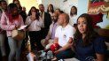 Miembros de la agrupación Chamos venezolanos en Ecuador y portavoz de la Federación de Venezolanos en ese país, ofrecían una rueda de prensa, en Quito. Miembros de la agrupación Chamos venezolanos en Ecuador y portavoz de la Federación de Venezolanos en ese país, ofrecían una rueda de prensa, en Quito.