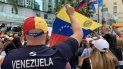 Decenas de venezolanos protestaron frente al Consulado de Venezuela en Miami. Decenas de venezolanos protestaron frente al Consulado de Venezuela en Miami.
