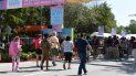 Cada año el Coconut Grove Arts Festival atrae a muchos espectadores. Cada año el Coconut Grove Arts Festival atrae a muchos espectadores.
