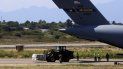 Personal militar recibe la ayuda humanitaria destinada a Venezuela que ha llegado a la ciudad de Cúcuta procedente de Estados Unidos. Personal militar recibe la ayuda humanitaria destinada a Venezuela que ha llegado a la ciudad de Cúcuta procedente de Estados Unidos.