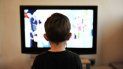 El tiempo empleado por los niños de dos años o menos ha aumentado de 1.3 horas a 3 al día en los últimos 20 años. El tiempo empleado por los niños de dos años o menos ha aumentado de 1.3 horas a 3 al día en los últimos 20 años.