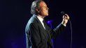 Santos, de 43 años, presentó una demanda de filiación contra Julio Iglesias en septiembre de 2017 después de que una prueba que la defensa realizó de forma particular con restos extraídos de la basura. Santos, de 43 años, presentó una demanda de filiación contra Julio Iglesias en septiembre de 2017 después de que una prueba que la defensa realizó de forma particular con restos extraídos de la basura.