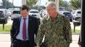 El senador republicano Marco Rubio camina junto al comandante Craig Faller, jefe del Comando Sur de EEUU, este viernes 22 de febrero de 2019. El senador republicano Marco Rubio camina junto al comandante Craig Faller, jefe del Comando Sur de EEUU, este viernes 22 de febrero de 2019.