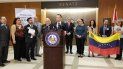 Rueda de prensa de la bancada hispana demócrata de Florida, en uno de los corredores del Senado en Tallahassee. Habla el representante Carlos Guillermo Smith Rueda de prensa de la bancada hispana demócrata de Florida, en uno de los corredores del Senado en Tallahassee. Habla el representante Carlos Guillermo Smith