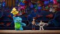 La película cuenta con el debutante Josh Cooley como director y está producida por Jonas Rivera (Inside Out, Up) y Mark Nielsen (Inside Out). La película cuenta con el debutante Josh Cooley como director y está producida por Jonas Rivera (Inside Out, Up) y Mark Nielsen (Inside Out).