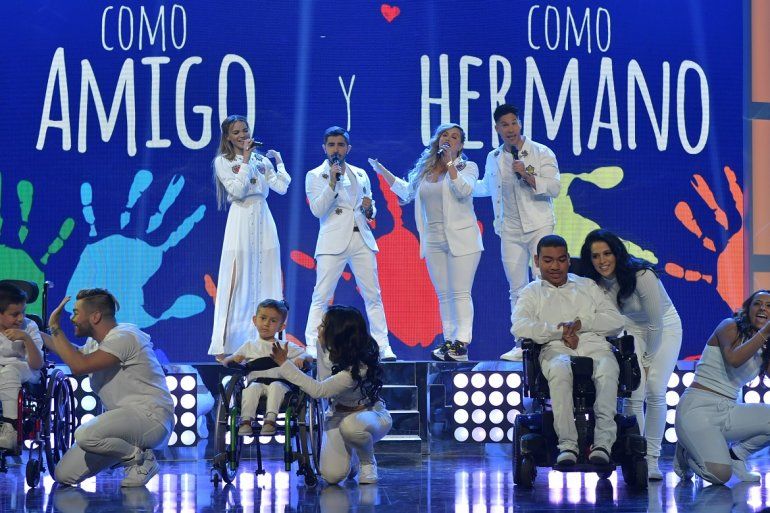 Lesley Grace, Joss Favela, Chiquis Rivera y Chyno Miranda en la pasada edici&oacute;n de Telet&oacute;nUSA. 