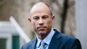Fotografía de archivo fechada el 13 de abril de 2018 que muestra a Michael Avenatti, exabogado de la actriz porno Stormy Daniels, en las afueras de la corte federal en Manhattan, Nueva York. Fotografía de archivo fechada el 13 de abril de 2018 que muestra a Michael Avenatti, exabogado de la actriz porno Stormy Daniels, en las afueras de la corte federal en Manhattan, Nueva York.