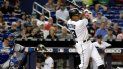 El bateo latino de los Marlins lo encabezó Castro al irse de 4-2 con una anotada y dos impulsadas y el venezolano Martín Prado tuvo de 5-1 con una remolcada. El bateo latino de los Marlins lo encabezó Castro al irse de 4-2 con una anotada y dos impulsadas y el venezolano Martín Prado tuvo de 5-1 con una remolcada.