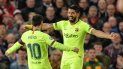 Oficialmente Luis Suárez sigue sin marcar lejos del Camp Nou en la Liga de Campeones desde el 16 de septiembre de 2015 (Olímpico de Roma), porque la UEFA consideró que su remate de cabeza, que dio la victoria al Barcelona, fue gol en propia puerta de Luke Shaw. Oficialmente Luis Suárez sigue sin marcar lejos del Camp Nou en la Liga de Campeones desde el 16 de septiembre de 2015 (Olímpico de Roma), porque la UEFA consideró que su remate de cabeza, que dio la victoria al Barcelona, fue gol en propia puerta de Luke Shaw.