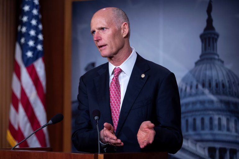 Senador republicano y exgobernador de Florida, Rick Scott.