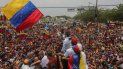 Juan Guaidó, reconocido como presidente interno del país por más de 50 naciones, ondea una bandera durante un acto en Cabimas, en el estado Zulia (Venezuela). Juan Guaidó, reconocido como presidente interno del país por más de 50 naciones, ondea una bandera durante un acto en Cabimas, en el estado Zulia (Venezuela).