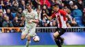 Bale ha sido suplente en tres de los cuatro últimos partidos del Real Madrid, suma media hora de juego entre los duelos ante el Leganés y Athletic Club, en el que respondió a los silbidos con un gesto a la grada. Bale ha sido suplente en tres de los cuatro últimos partidos del Real Madrid, suma media hora de juego entre los duelos ante el Leganés y Athletic Club, en el que respondió a los silbidos con un gesto a la grada.