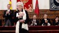 la poeta uruguaya Ida Vitale es la quinta mujer premiada con el Cervantes, un galardón dotado con 125.000 euros (141.200 dólares) que le fue otorgado por su trayectoria poética e intelectual de primer orden. la poeta uruguaya Ida Vitale es la quinta mujer premiada con el Cervantes, un galardón dotado con 125.000 euros (141.200 dólares) que le fue otorgado por su trayectoria poética e intelectual de primer orden.