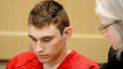Nikolas Cruz (izq.), autor confeso de la matanza en la escuela secundaria Marjory Stoneman Douglas en Parkland, condado Browzrd, el 14 de febrero de 2018, es visto en la corte en Fort Lauderdale, al norte de Miami. Nikolas Cruz (izq.), autor confeso de la matanza en la escuela secundaria Marjory Stoneman Douglas en Parkland, condado Browzrd, el 14 de febrero de 2018, es visto en la corte en Fort Lauderdale, al norte de Miami.