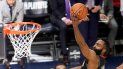 El escolta estrella de los Rockets, que no anotó en el primer cuarto, falló los siete tiros iniciales y 11 de 12 tiros de campo, acabó el partido con 26 puntos, seis rebotes, seis asistencias, cinco perdidas de balón y cinco personales. El escolta estrella de los Rockets, que no anotó en el primer cuarto, falló los siete tiros iniciales y 11 de 12 tiros de campo, acabó el partido con 26 puntos, seis rebotes, seis asistencias, cinco perdidas de balón y cinco personales.