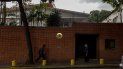 Vista parcial de la fachada de sede de la Embajada de España en Venezuela. Vista parcial de la fachada de sede de la Embajada de España en Venezuela.