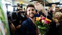 El cantante holandés Duncan Laurence fue recibido por cientos de admiradores a su llegada al aeropuerto de Schiphol, en la capital holandesa. El cantante holandés Duncan Laurence fue recibido por cientos de admiradores a su llegada al aeropuerto de Schiphol, en la capital holandesa.