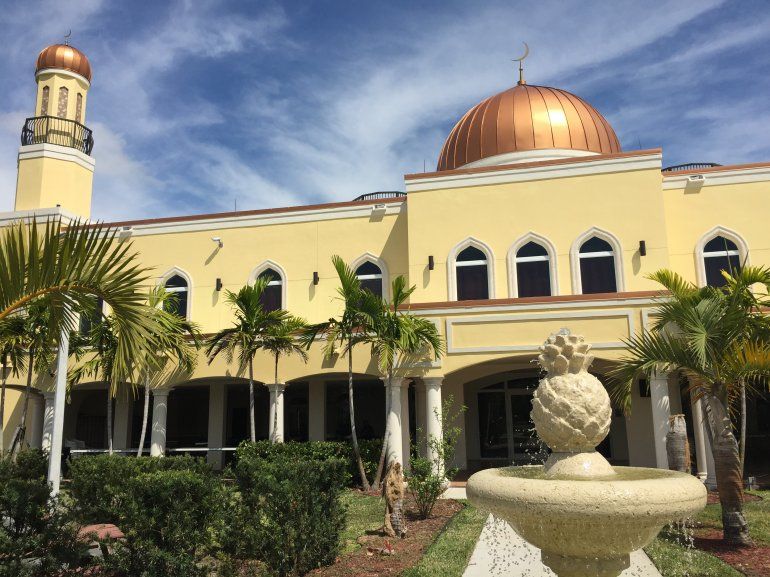 Detienen A Hombre En Miami Por Amenazar A Fieles De Mezquita