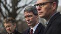 Al centro de la imagen, el ultraconservador Ken Cuccinelli. Al centro de la imagen, el ultraconservador Ken Cuccinelli.