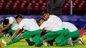 Jugadores de Bolivia entrenan en el estadio Morumbi este jueves en Sao Paulo. Jugadores de Bolivia entrenan en el estadio Morumbi este jueves en Sao Paulo.