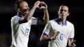 El jugador de Brasil Everton (i) celebra luego de anotar en el partido inaugural entre Brasil y Bolivia del Grupo A en la Copa América de Fútbol 2019, en el Estadio Morumbi de São Paulo. El jugador de Brasil Everton (i) celebra luego de anotar en el partido inaugural entre Brasil y Bolivia del Grupo A en la Copa América de Fútbol 2019, en el Estadio Morumbi de São Paulo.