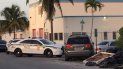 Autos de la Policía de Miami-Dade son vistos en las inmediaciones de la calle 48, en Miami. Autos de la Policía de Miami-Dade son vistos en las inmediaciones de la calle 48, en Miami.