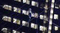 La equilibrista Lijana Wallenda camina por la cuerda floja sobre Times Square, Nueva York, el domingo 23 de junio de 2019. La equilibrista Lijana Wallenda camina por la cuerda floja sobre Times Square, Nueva York, el domingo 23 de junio de 2019.